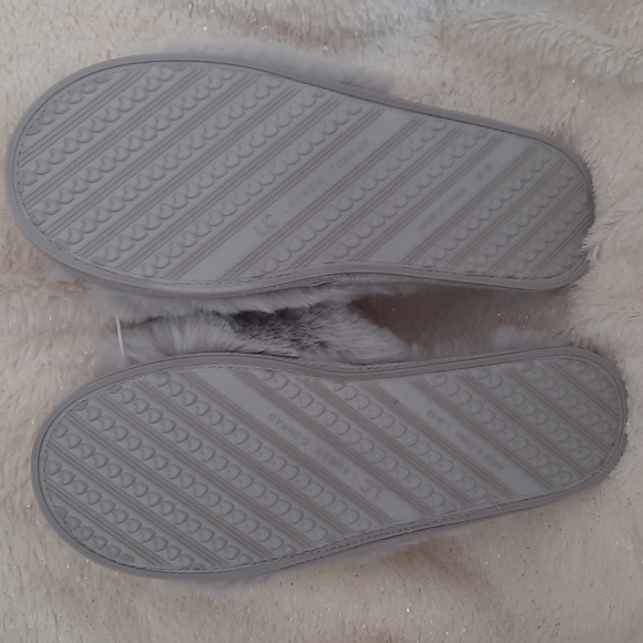 27. LC Conrad grey Faux fur slide slippers - Picture 6 of 7